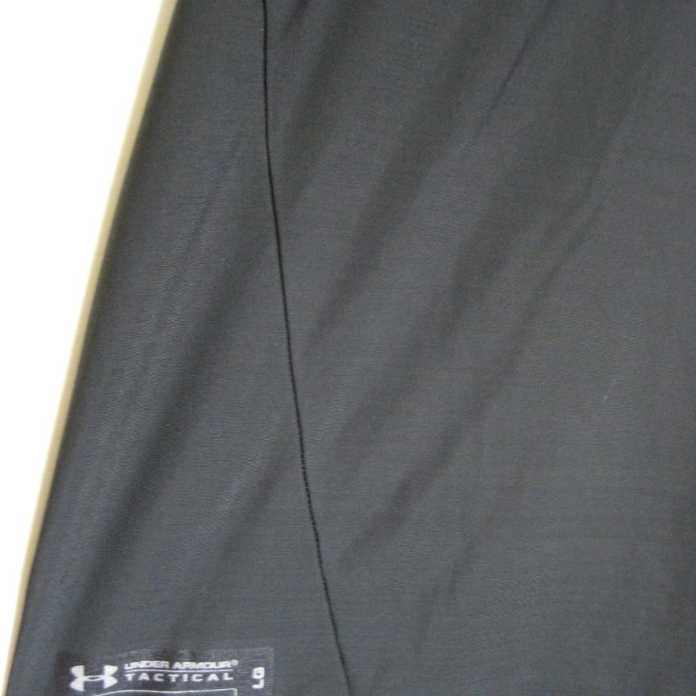 Under Armour compression sz L - Picture 7 of 7